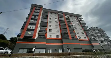 Mieszkanie 2 pokoi z balkon, z parking, z z renowacją w Ortahisar, Turcja