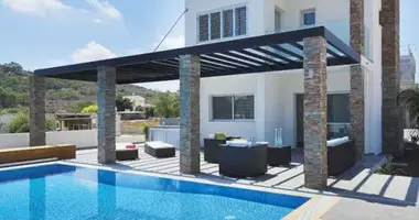 Villa 4 Zimmer mit Meerblick, mit Schwimmbad, mit Erste Küstenlinie in Protaras, Cyprus