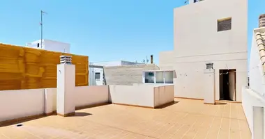 Penthouse 3 bedrooms in Torrevieja, Spain