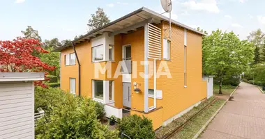 Casa 5 habitaciones en Helsinki sub region, Finlandia