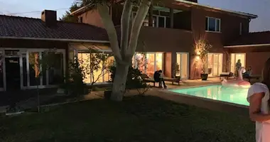 Villa 6 bedrooms in Amsterdam, Netherlands