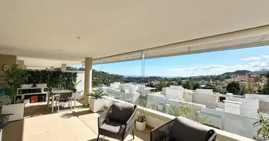 Wohnung 3 Schlafzimmer in San Pedro Alcantara, Spanien