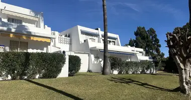 Mieszkanie 3 pokoi w Marbella, Hiszpania