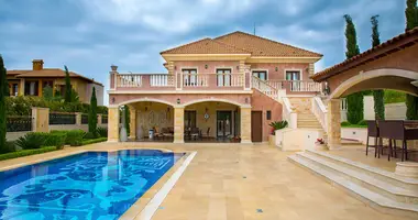 Villa 6 bedrooms in Paphos Municipality, Cyprus