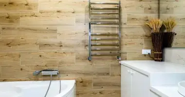 3 room apartment in Kopishche, Belarus