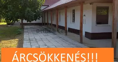 Dom 6 pokojów w Szamossalyi, Węgry