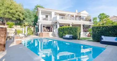 Дом 5 спален в San Pedro Alcantara, Испания