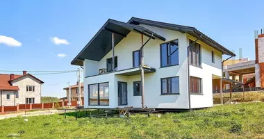 Casa 4 habitaciones en Papiarnianski sielski Saviet, Bielorrusia