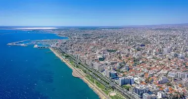 Propriété commerciale 260 m² dans Limassol, Bases souveraines britanniques