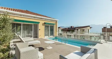 3 bedroom apartment in Kumbor, Montenegro