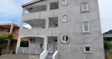 Дом 9 спален в Черногория