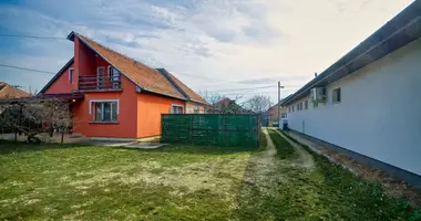 5 room house in Vecses, Hungary