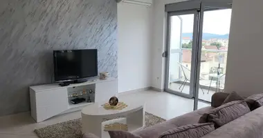 Apartamento 2 habitaciones en Tivat, Montenegro