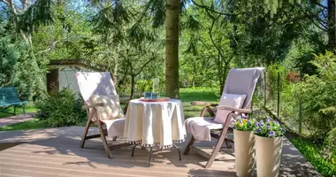 6 room house in Piastow, Poland