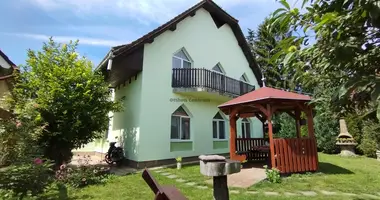 8 room house in Bogad, Hungary