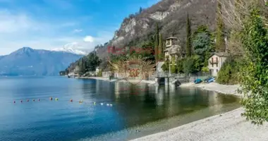 Villa 5 bedrooms in Lecco, Italy