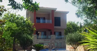 Mieszkanie 4 pokoi w Pafos, Cyprus