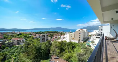 Condo 2 bedrooms with Balcony, with Furnitured, with Elevator in Tivat, Montenegro