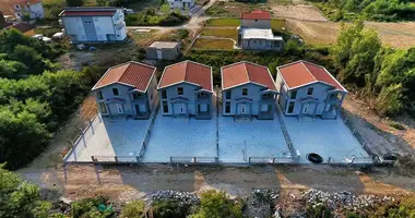 Casa 4 habitaciones en Podgorica, Montenegro