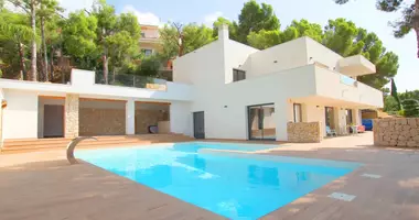 Villa 4 bedrooms with Furnitured, with Terrace, with Garden in Altea, Spain