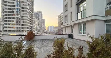 Apartamento 4 habitaciones en Minsk, Bielorrusia