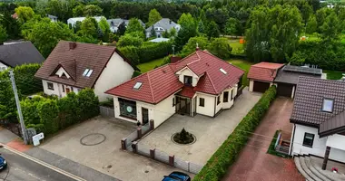Maison dans Suchy Las, Pologne