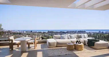 Ático Ático 4 habitaciones con Aire acondicionado, con Vistas al mar, con estacionamiento en Estepona, España