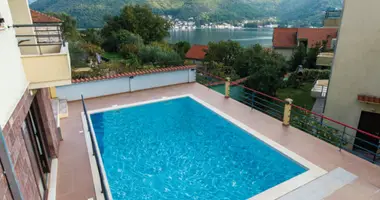 3 bedroom apartment in Igalo, Montenegro