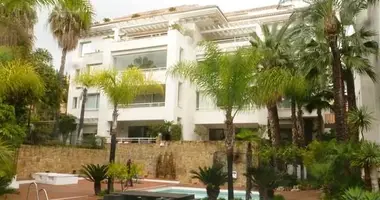3 bedroom apartment in Malaga, Spain