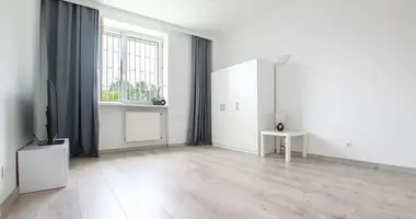Квартира 1 комната в Варшава, Польша