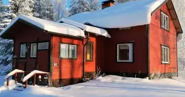 Dom w Kaersaemaeki, Finlandia