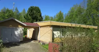 Dom w Pyhaejoki, Finlandia