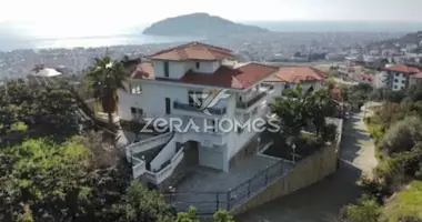 Villa Villa 7 habitaciones con vista al mar, con terraza, con la piscina en Ciplakli, Turquía