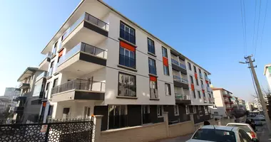 Apartamento 4 habitaciones en Sincan, Turquía