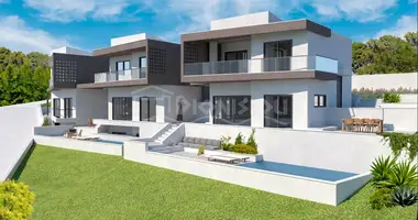 4 bedroom house in Agia Paraskevi, Greece