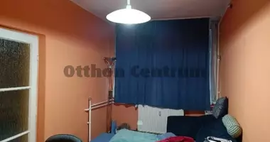 Квартира 3 комнаты в Айка, Венгрия