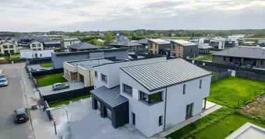 House in Raisteniskes, Lithuania