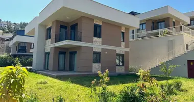 Villa 4 bedrooms in Alanya, Turkey