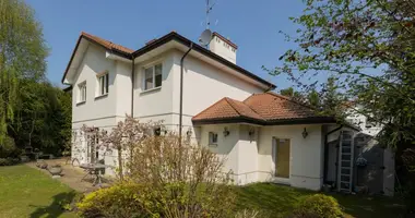 4 room house in gmina Stare Babice, Poland