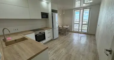 Apartamento 2 habitaciones con Balcón, con Amueblado, con Ascensor en Minsk, Bielorrusia