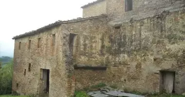 Casa 16 habitaciones en Terni, Italia