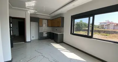 Mieszkanie 3 pokoi z parking, z winda, z basen w Alanya, Turcja
