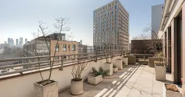5 room apartment in Warsaw, Poland