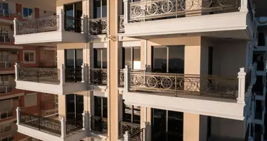 Wohnung 3 Schlafzimmer in Alanya, Türkei