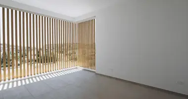 5 bedroom house in Agios Tychonas, Cyprus