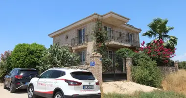 Villa 3 bedrooms with Balcony, with Air conditioner, with Renovated in Bueyuekkumluca, Turkey