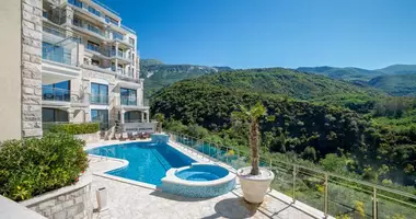 3 room apartment with double glazed windows, with balcony, with furniture in Becici, Montenegro