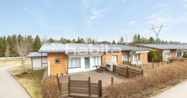 Mieszkanie 3 pokoi w Kaarina, Finlandia