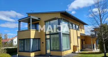 Casa 5 habitaciones en Kerava, Finlandia