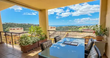 3 bedroom apartment in Benahavis, Spain